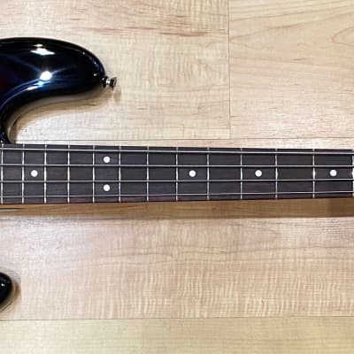 Fender American Professional II Precision Bass 2023 - 3-Color Sunburst image 2