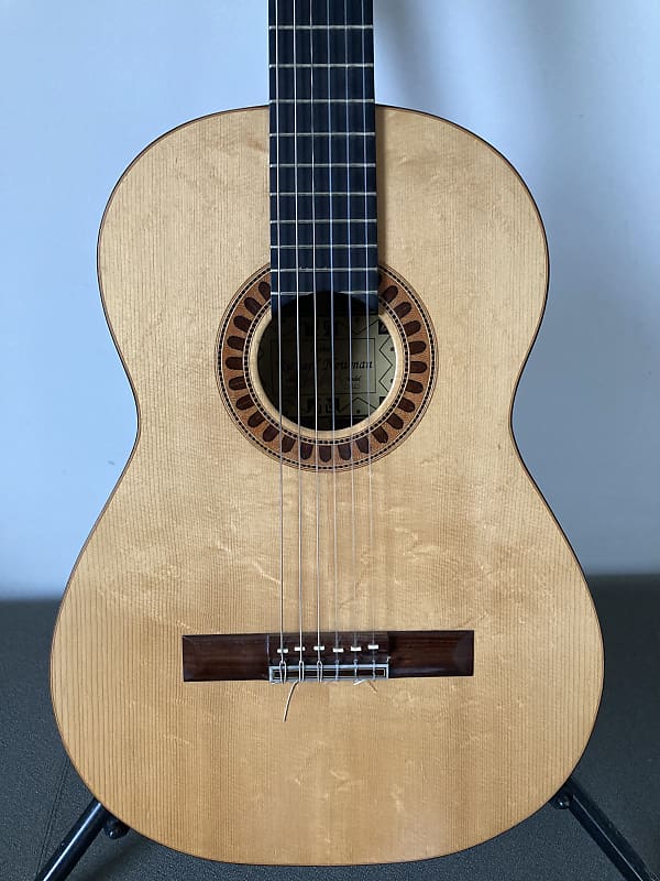 Richard newman shop classical guitar