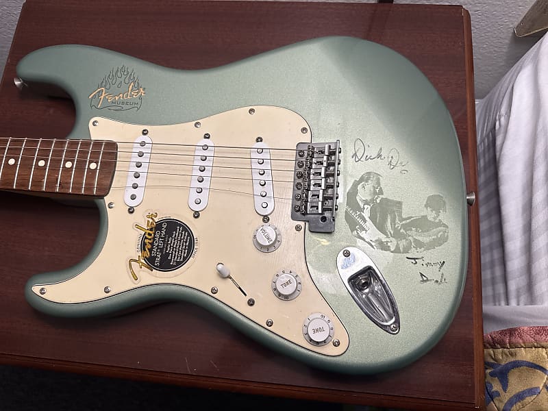 Fender Standard Stratocaster Left-Handed 1998 - 2005 | Reverb