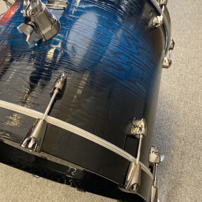 Yamaha Live Custom Hybrid Oak UZU Ice Sunburst 4pc Drum Set image 3