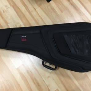 Wolfpak guitar case deals