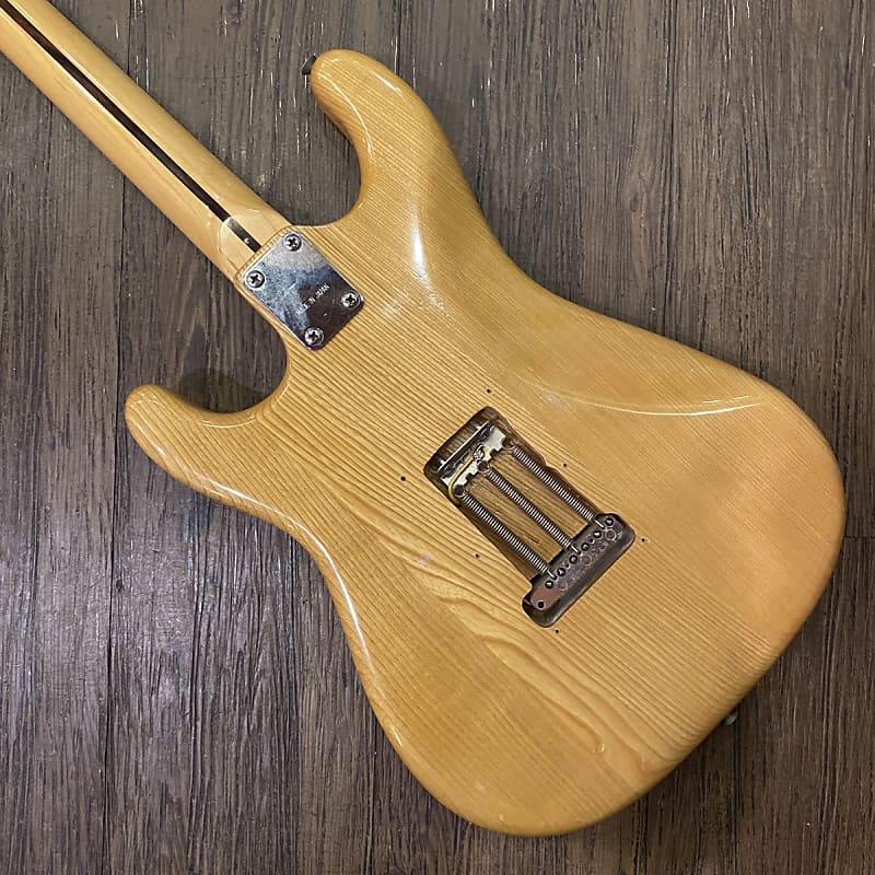 EL Maya エルマヤ ストラトキャスター  ジャパンビンテージ 難アリ EL Maya エルマヤ ストラトキャスター ジャパンビンテージ 難