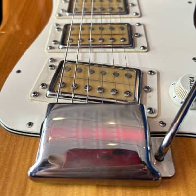 Univox Ripper 1970s Electric Guitar Natural image 4