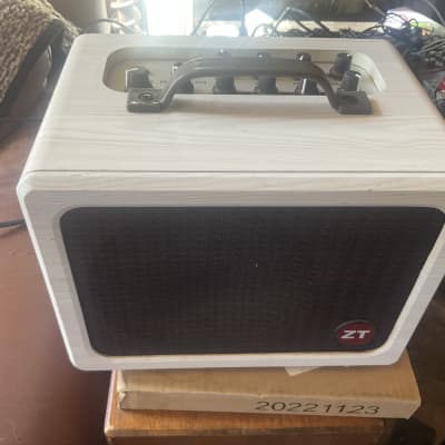 ZT Amplifiers LUNCHBOX LBG2 GUITAR COMBO | Reverb