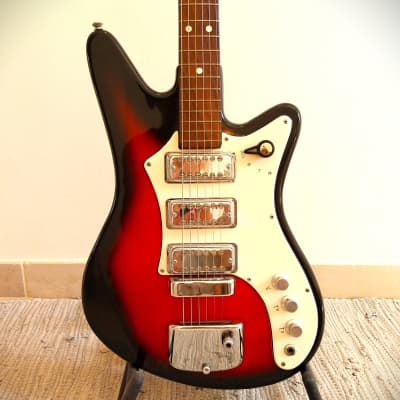 名機 CRUCIANELLI Crucianelli 335 Chronology – Fetishguitars.com