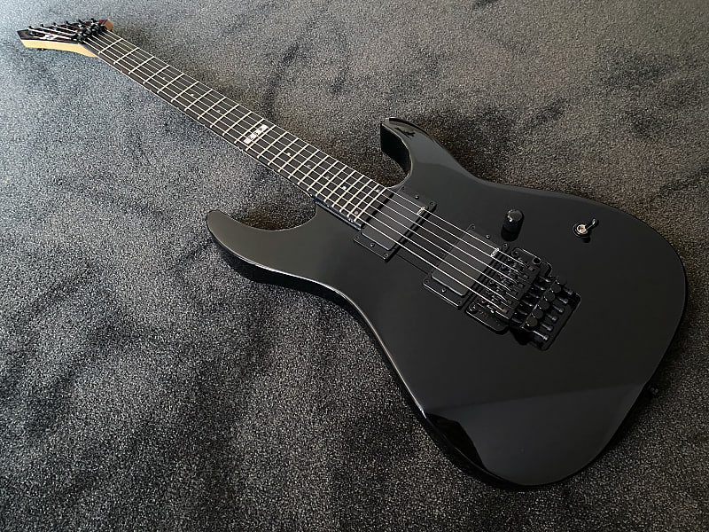 ESP E-II M-II Neck Thru 2018 - Black - VERY GOOD condition + ESP E-II M-II Neck Thru 2018 - Black - VERY GOOD condition +