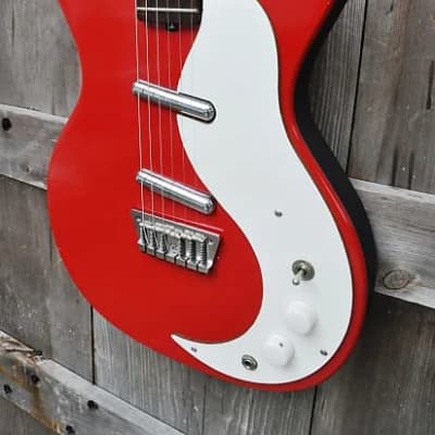 Jerry Jones Neptune Shorthorn 6 string-1991 Red w/OHSC- Super RARE Exc Shape-Wow! L@@@@K Neptune Short Horn 1991 - Red image 7