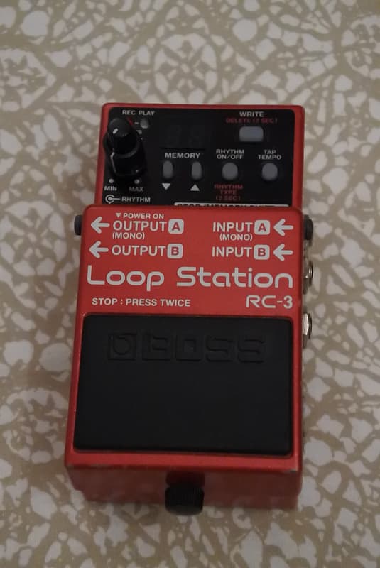 Boss RC-3 Loop Station Red with FS-7 Footswitch & TRS Cable