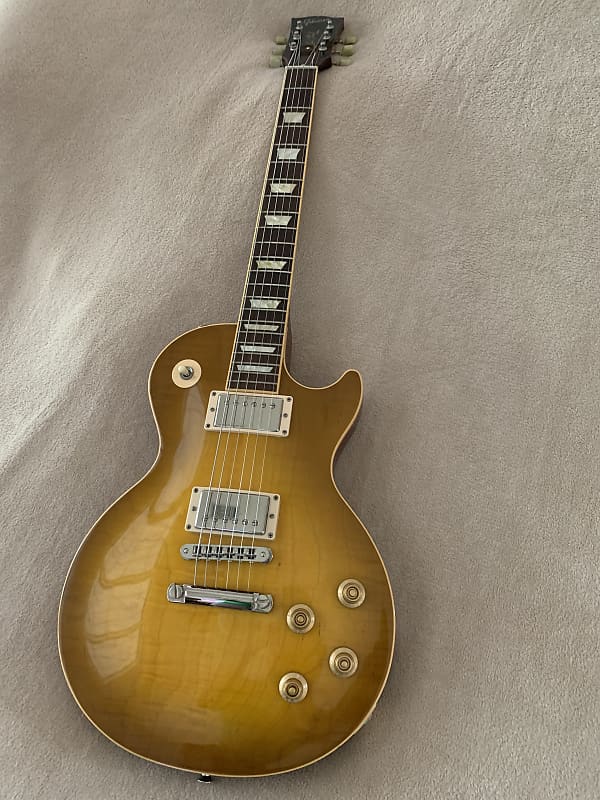 ギター Gibson Les Paul STD honey burst 2007 2007 Gibson Les Paul Standard Faded Honey Burst | Guitar Chimp