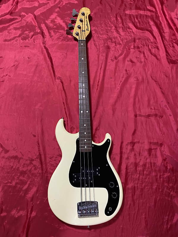 Yamaha BB800 Broad Bass 1978 Japan Electric Bass Guitar image 1