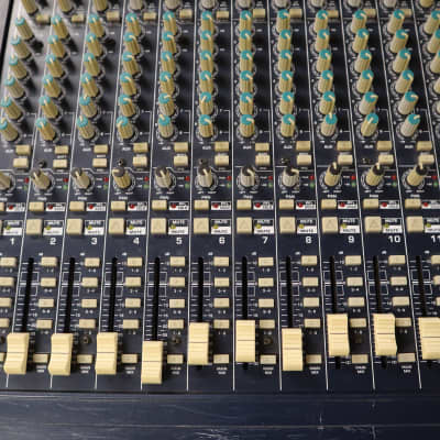 Behringer Eurodesk SX3282 | Sweetwater