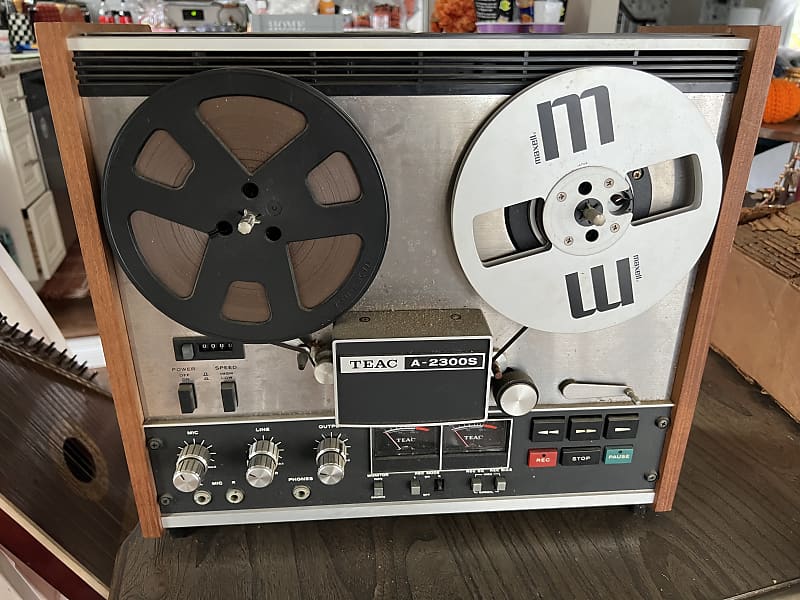 TEAC A-2300Sx 1/4 2-Track Reel to Reel Tape Recorder 1970s - Silver