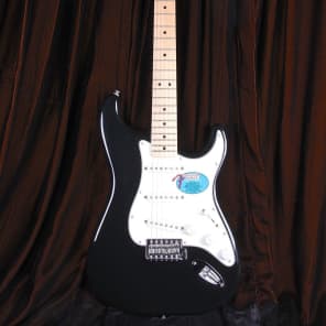 2005-06 Fender Standard Stratocaster Black-NOS-Mexico image 2