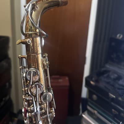 The Martin Imperial Kenosha U.S.A. Alto Saxophone / 320322 image 13