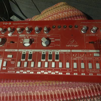 Behringer TD-3 Analog Bass Line Synthesizer 2019 - Present - red