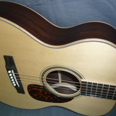 Larrivee  Legacy Series OM-40R Acoustic Guitar 2022 Natural image 5