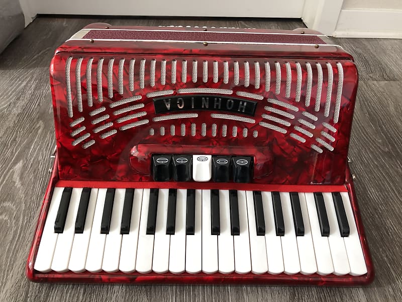 Hohner 1305-RED 72 Bass Entry Level 97-Key Piano Accordion image 1