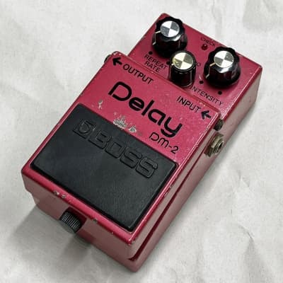 Boss DM-2 Delay Pedal | Reverb