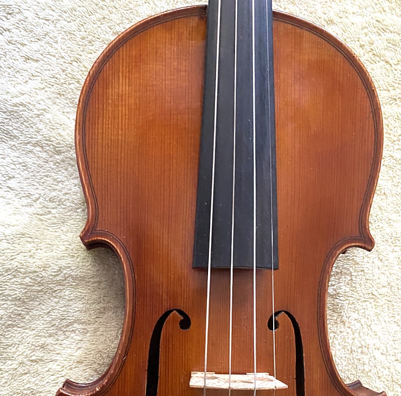French violin labeled PAUL BAILLY