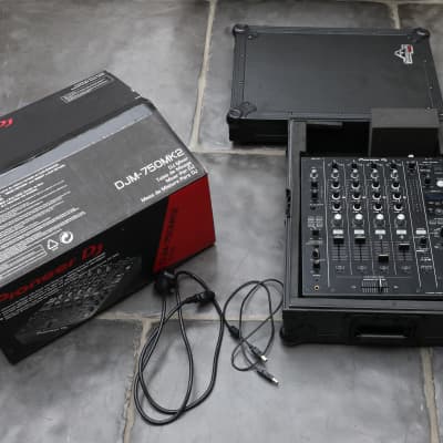 Pioneer DJM-750MK2 4-Channel Professional DJ Mixer with Gorilla Flight Case (Stealth Edition Black) image 2