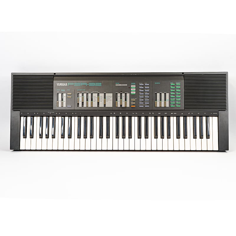 Yamaha PSR-32 ポータブルキーボード Yamaha PSR-32 61-Key Keyboard / Synthesizer with Power