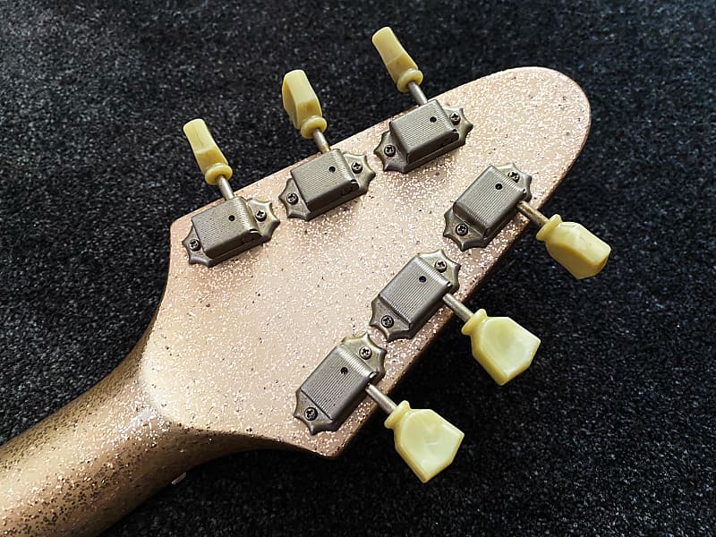 Burny LV-115KK Ken L'arc-en-Ciel Flying V 1990s - Gold