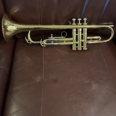 Buescher Aristocrat Bb trumpet (1970) SN 555376 image 2