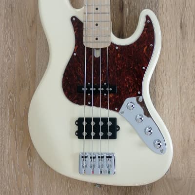 Clover - Apeiron H.4NS - 4 string active bass with Nordstrand pickups image 3