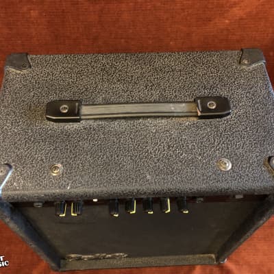 Dean Markley K-30RX 17W 1x10" Guitar Combo Amplifier image 2