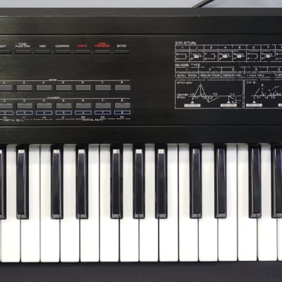 Roland D-20 Vintage Multi Timbral Linear Synthesiser W/ Sequencer - 240V image 4