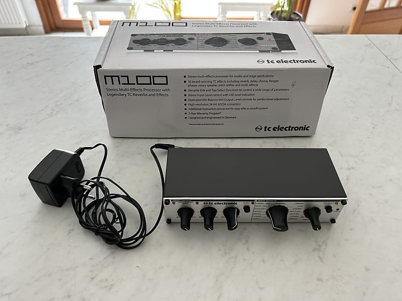 TC Electronic M100 Stereo Multi-Effects Processor 2010s - Silver image 1