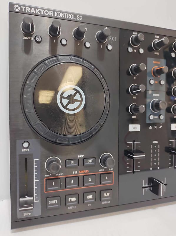 Native Instruments Traktor Kontrol S2 | Reverb Canada