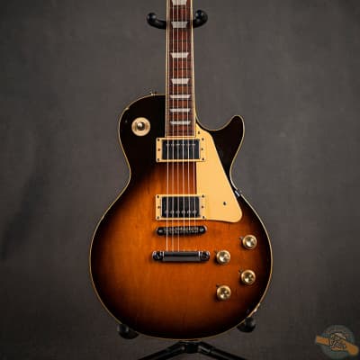 Greco Les Paul Standard EG700 1975 Vintage Cherry Sunburst | Reverb  Deutschland