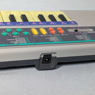 Casio ML-1 24-Key Magical Light Keyboard 1994 - Silver image 8