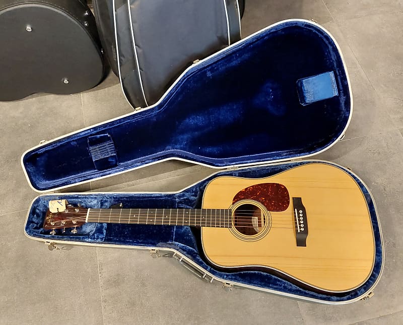 Martin real vintage D-18/28/35/45 hardshell case*the rare 1970s original  made in USA*still super strong after 50 years*top condition/all latches  100% ...