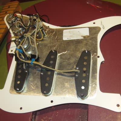 1994 Fender American Standard Stratocaster Burgundy Mist w/ Matching Headstock image 10