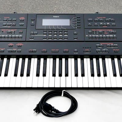 ROLAND G-600 Arranger - Digital Workstaion / Synth - PV MUSIC Inspected and Tested - Works Sounds Looks Great - Very Good Condition image 1