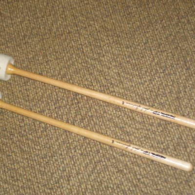ONE pair new old stock Regal Tip 606SG (Goodman # 6) TIMPANI MALLETS, CARTWHEEL -  inner core of medium hard felt covered with a layer of soft damper felt / hard maple handle (shaft), includes packaging image 9