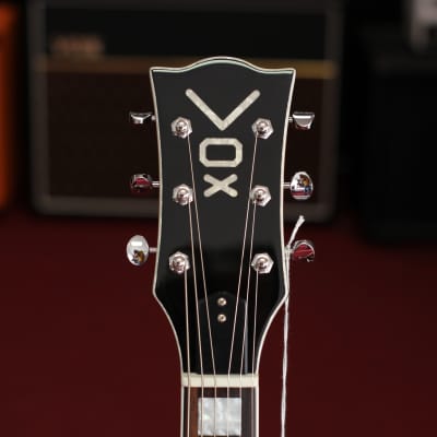 Vox Bobcat S66 Semi-Hollow Electric Guitar - Sunburst image 7