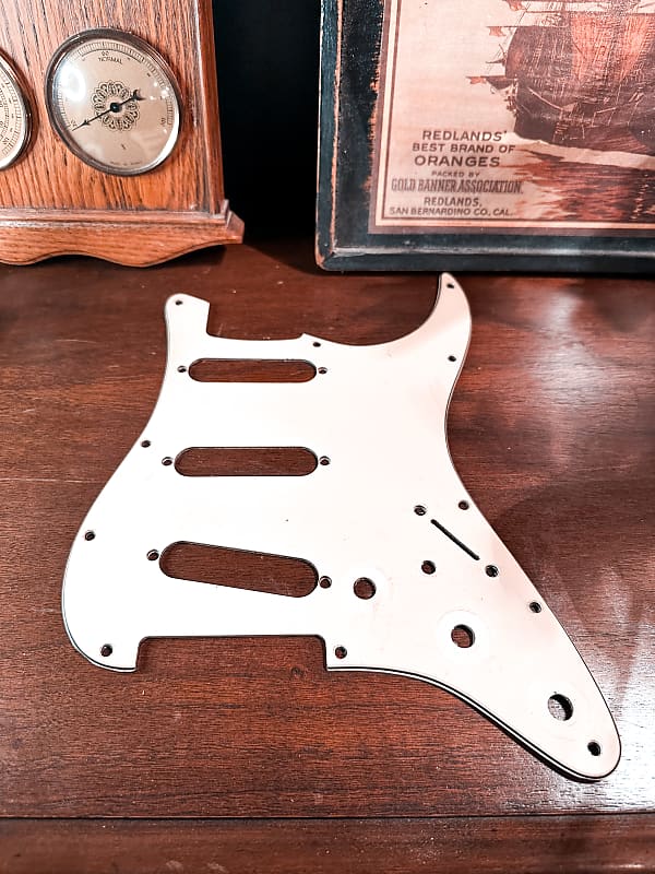 Fender stratocaster deals pickguards for sale