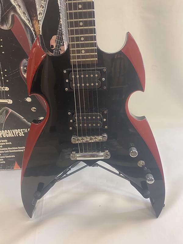 Silvertone Apocalypse PSAP1 special 90s - Black/red | Reverb Silvertone Apocalypse PSAP1 special 90s - Black/red | Reverb