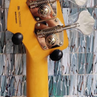Fender Vintera II '60s Jazz Bass, Rosewood Fingerboard, Fiesta Red image 6