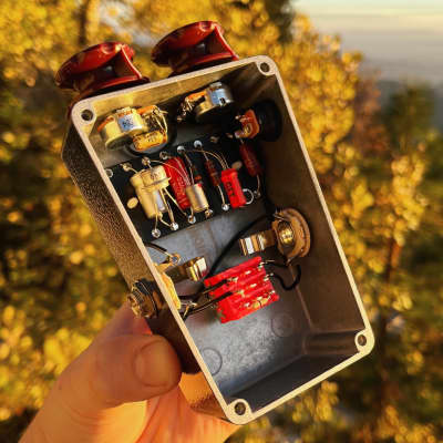 Tru-Fi Supa Fuzz Tone Bender MkII Clone OC75 | Reverb Tru-Fi Supa Fuzz Tone Bender MkII Clone OC75 | Reverb
