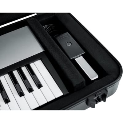 Gator TSA Series ATA Molded Polyethylene Keyboard Case for 49-note Keyboards GTSA-KEY49 image 11