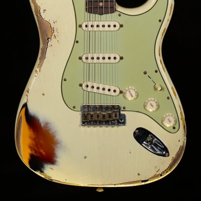 Fender Custom Shop 1961 Stratocaster Heavy Relic Aged Vintage White/3-Color Sunburst (273) image 3