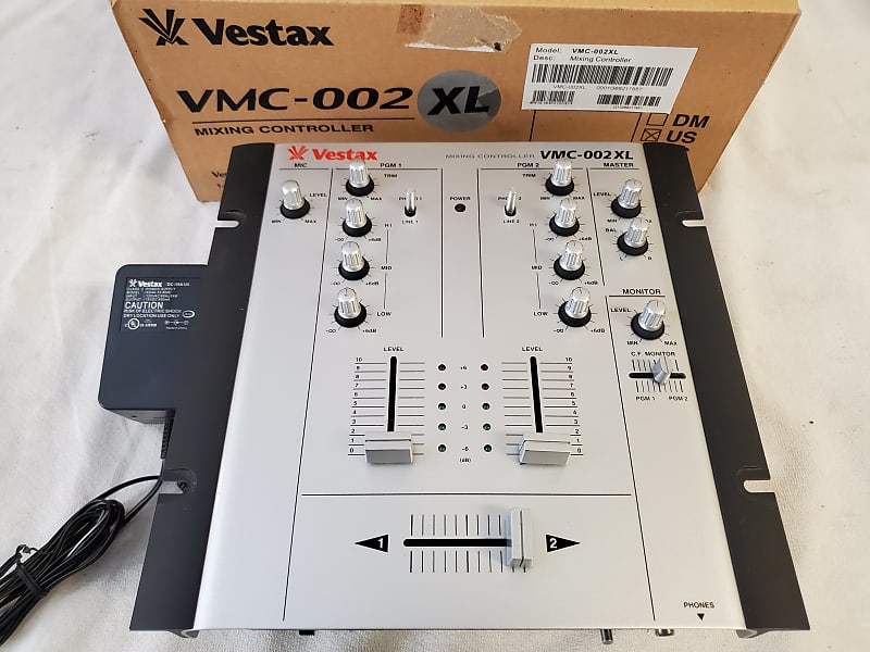 Vestax VMC-002 XL 2 Channel Professional DJ Mixer - Excellent