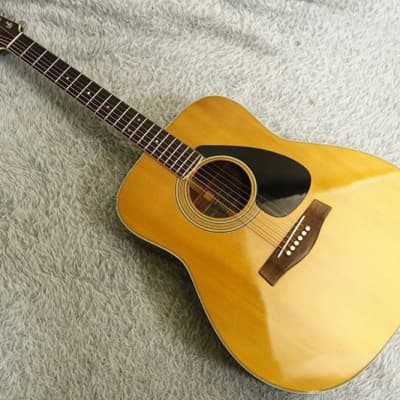 1975 made Vintage Acoustic Guitar Yamaha FG-400J Rare Black Label 