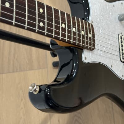 Fender Tom DeLonge Artist Series Signature Stratocaster 2002 - 2003 - Black image 4