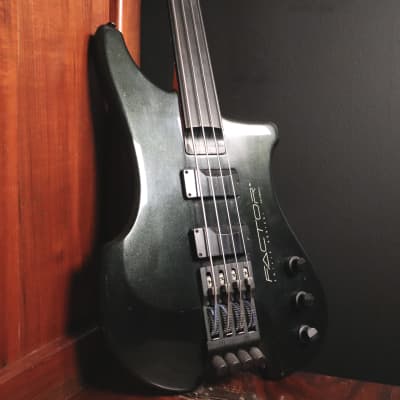 1989 Kubicki Factor Fretless Bass - Metallic Black for sale