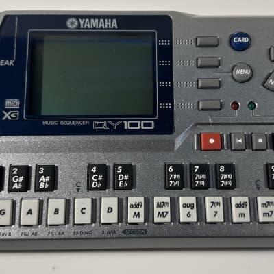 Yamaha QY100 Sequencer 1996 - 2002 - Silver